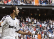 “TheShy连续五场比赛得分超过惊险取胜，RNG挑战极限！”