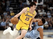 明晨全锦赛焦点战！洛杉矶湖人迎战上海海港，血战或上演(2025世俱杯各组积分榜详细)