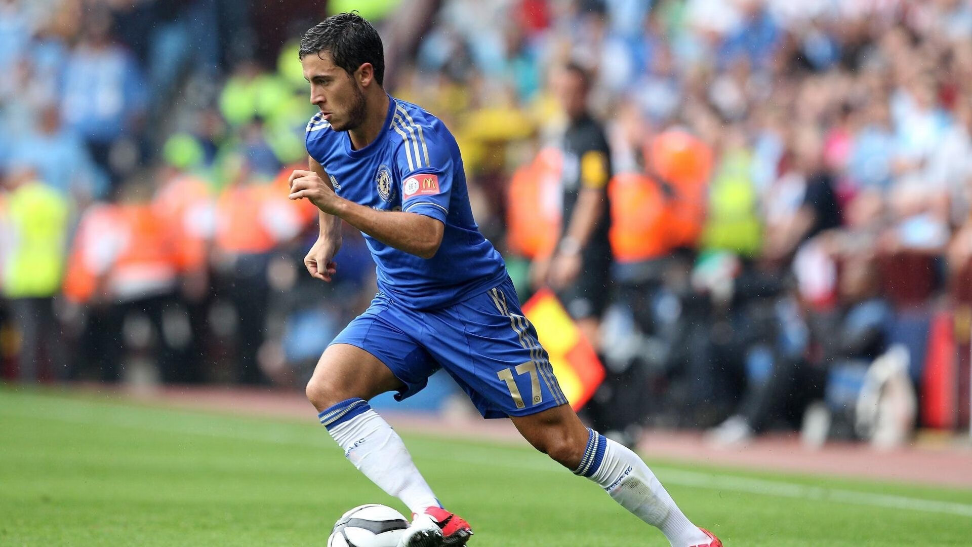 爆冷引发热议！，Scout在SKT比赛中夺冠赛场气氛高涨